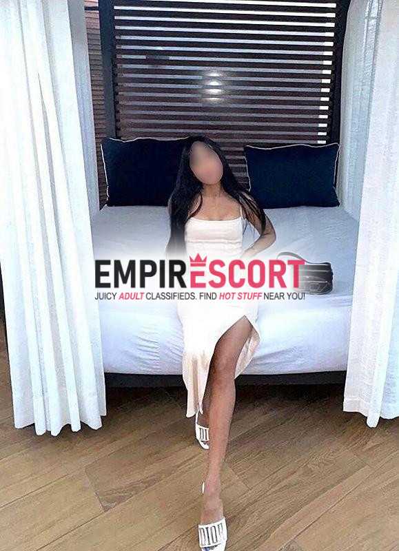 modelo hermosa flaca ardiente disponible 😈