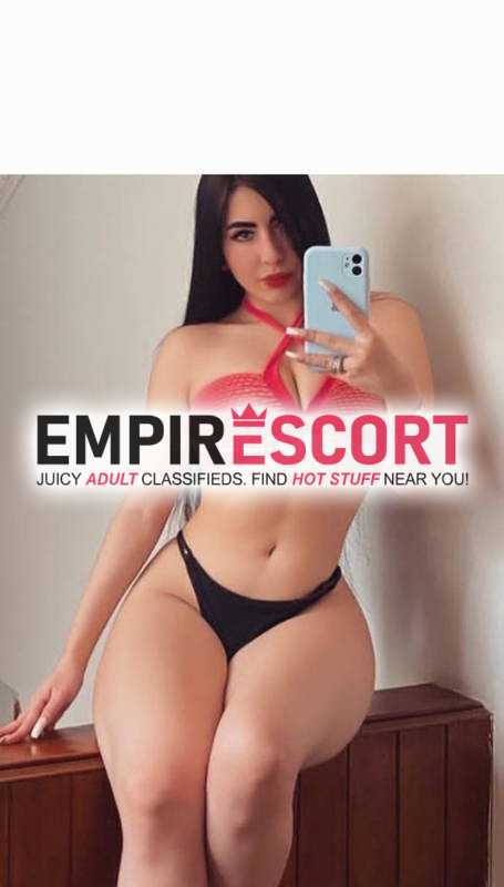 soy linda chica universitaria me gusta complacer mis clientes y me gusta el sexo al natural