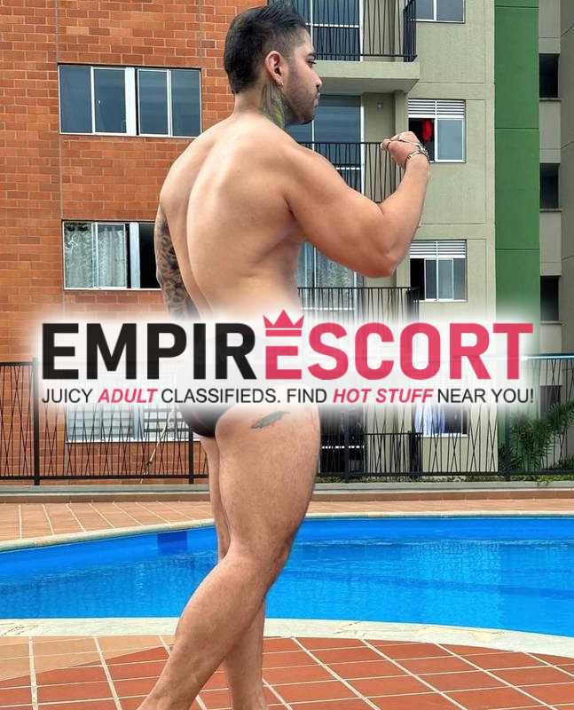 hola mis amores lindos de esta ciudad soy chico lujurioso que viene complacer todos tus deseos sexuales