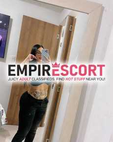 hola amores cómo están soy mujer bella disponible muy sexy para todos webcam virtual ardiente para ti