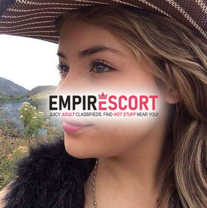 rubia de ojos verdes 
caballeros