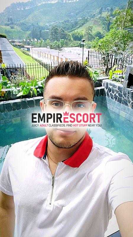 joven serio reservado. experto en masajes erÓticos. experiencia placentera innovadora y diferente