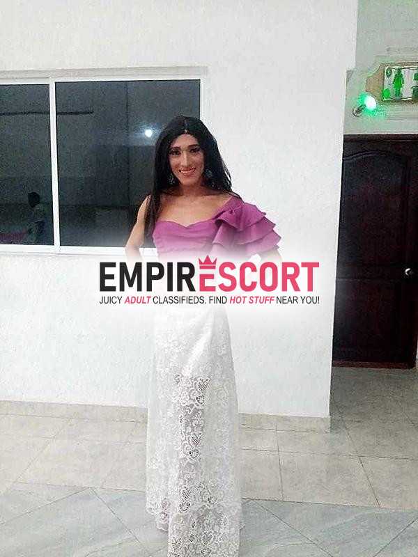chica trans disponible para complaser