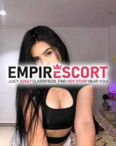 soy mujer muy hermosa ardiente caliente extrovertida en cama