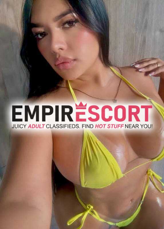 una chica muy linda extrovertida cariñosa amorosa fetichista y ninfómana