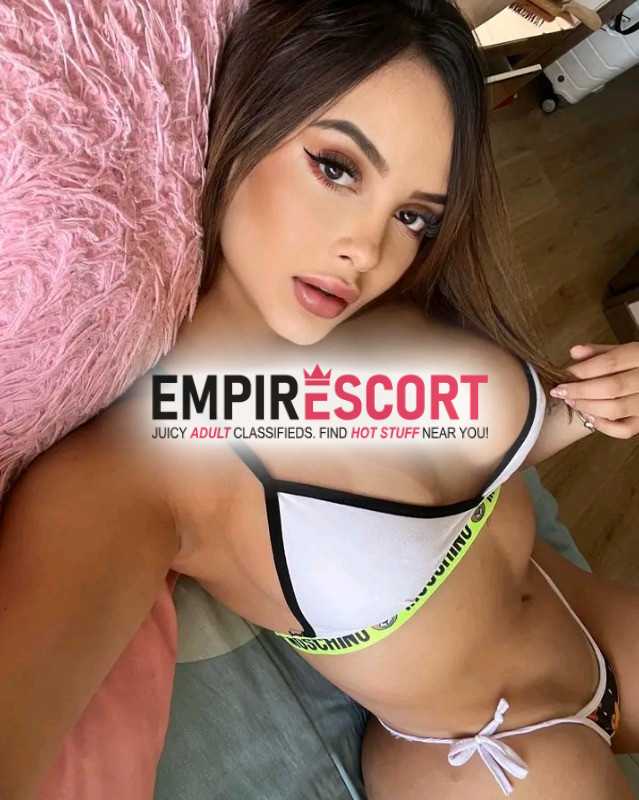 soy chica muy sexi caliente en cama