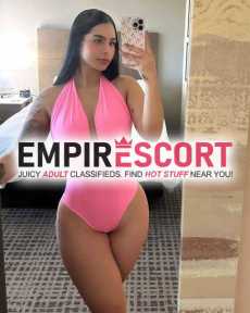 chica complaciente capaz de complacer todas tus fantasías y fetiches sexuales