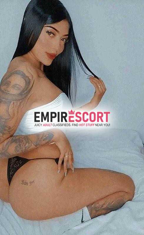 linda mujer sexosa y cola grande. apartamento y domicilios