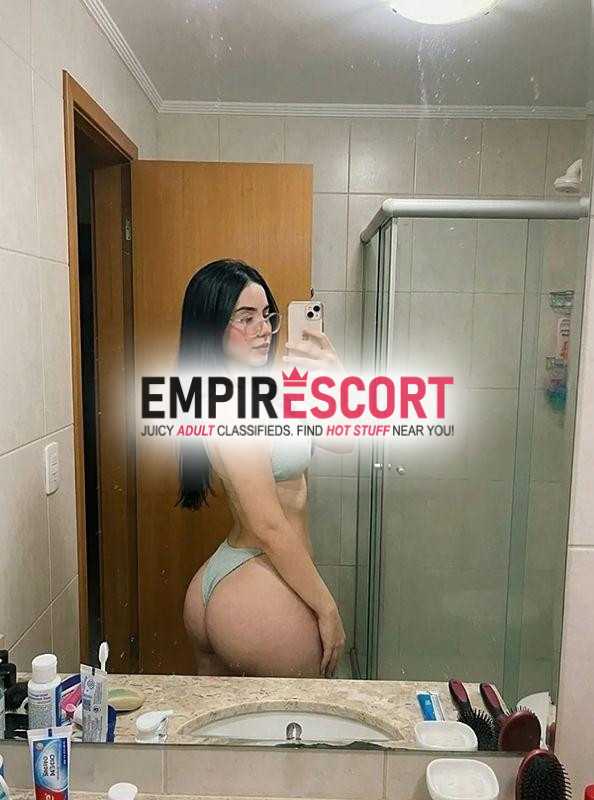 hola mis amores soy chica muy sensual joven súper aseada disponible para ti