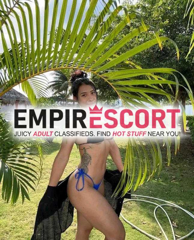 estrovertida chica dispuesta hacerte tu sumisa sexual