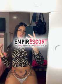 chica apasionada discreta y muy complaciente
