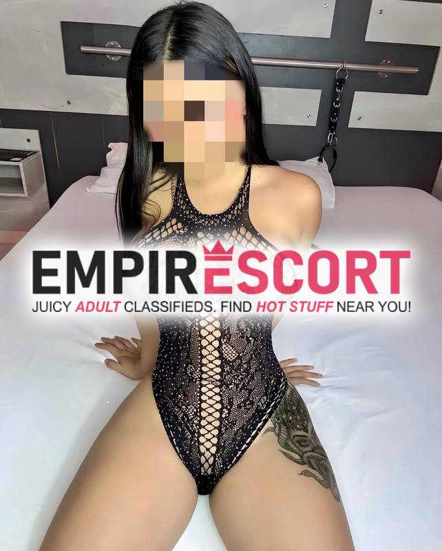 hermosa dama muy ardiente y complaciente