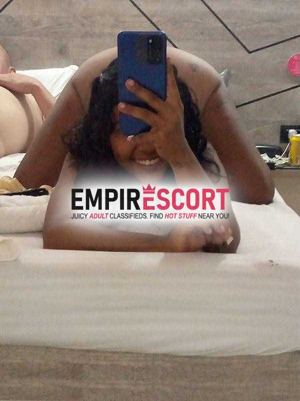 saray pequeña morenita arrecha😈😈😈
