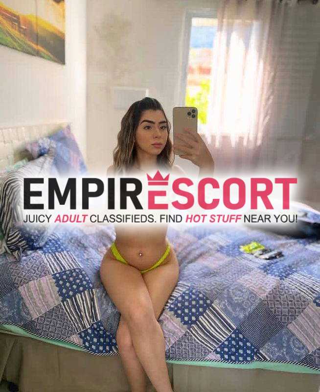 chica triservicios oral vaginal y anal