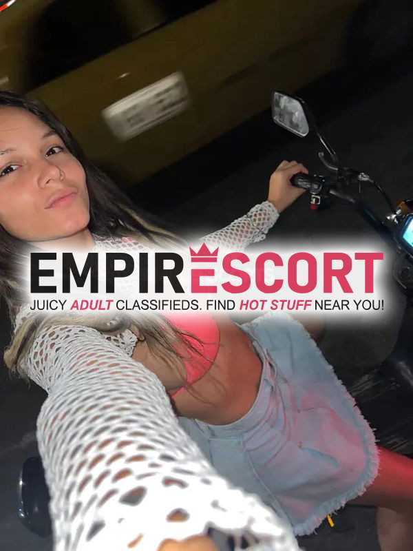 hola mis amores estoy totalmente disponible para brindarte los mejores servicios que desees