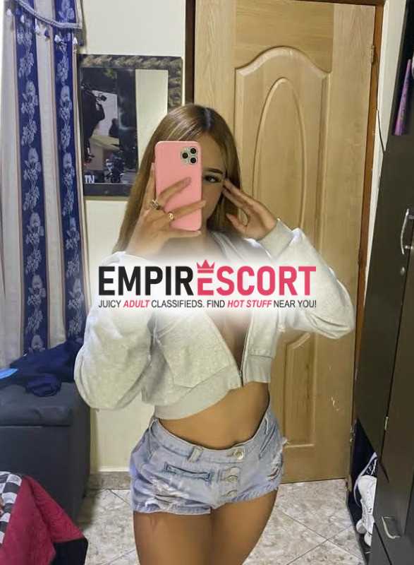 mujer y dulce complaciente para brindarte mejor de las noches y aventuras de solo satisfacer todos tus placeres que se te cumpla y hacer realidad todos tus sueños como nunca será realidad que buscas y permitir que sea algo delicioso
espero conocerte