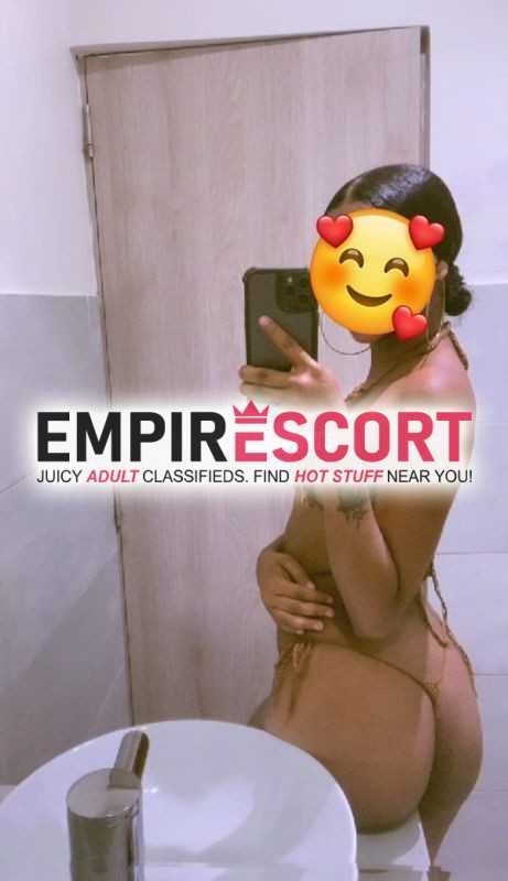 tu morena flaca apretadita y caliente