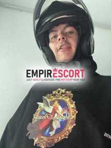 joven vip luxury complaciente parchado
