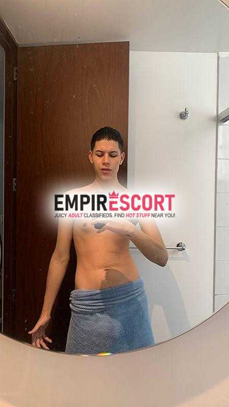 pollo joven discreto educado complaciente buena verga versátil arrecho ganas de culeo