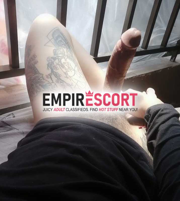 chico tattuado versatil buen culo y buena verga