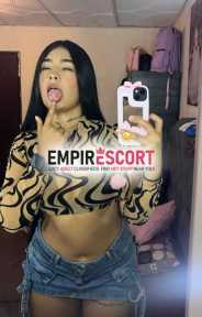 hermosa chica atrevida pervertida dispuesta complacerte