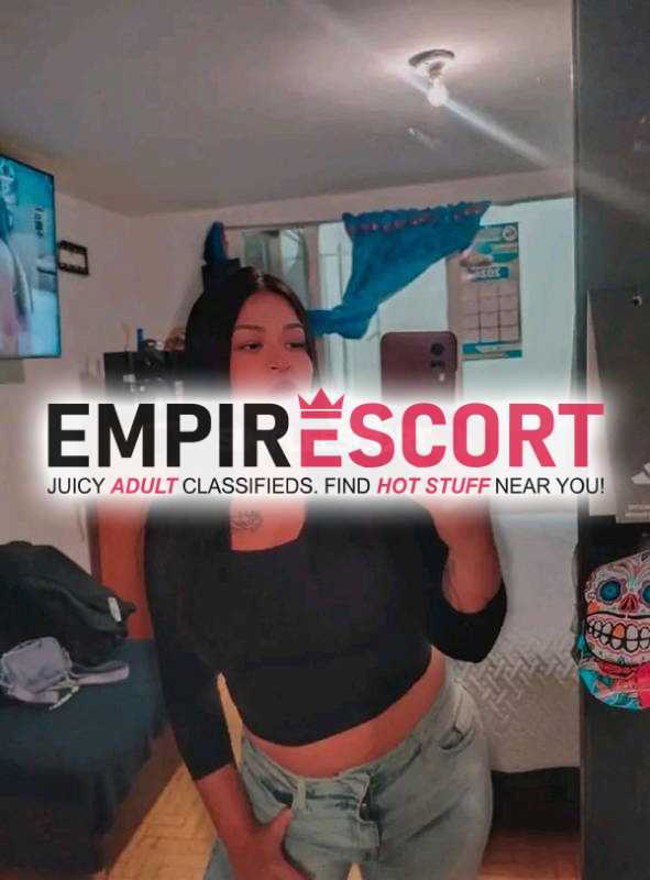 soy mujer extrovertida y caliente en cama