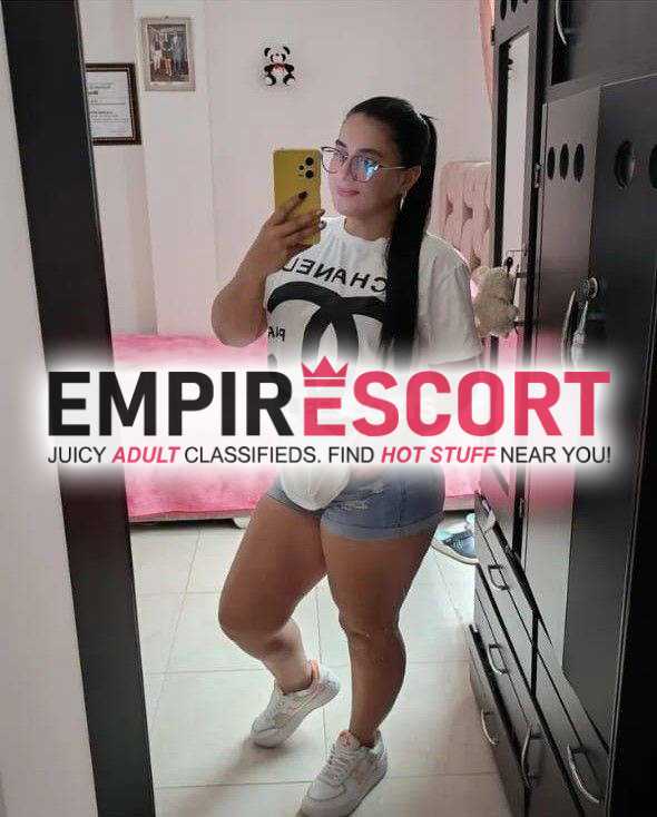 soy chica universitaria me gusta complacer mis clientes y me gusta el sexo en las poses que quieran