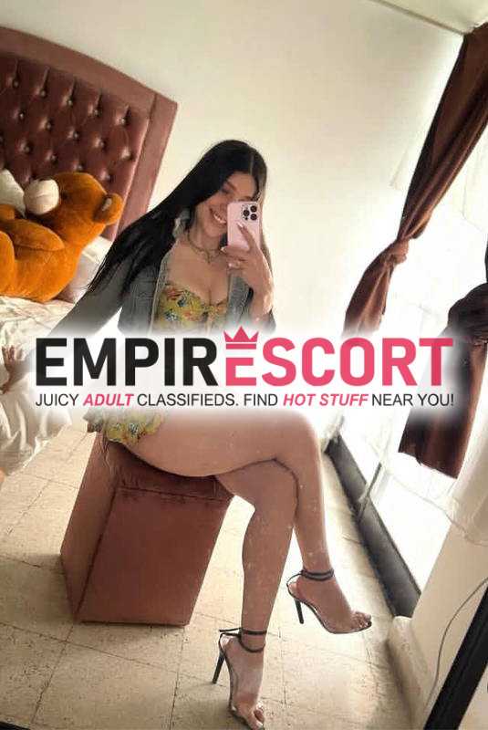 chica hermosa atractiva de cuerpo natural y muy servicial para cualquier servicio