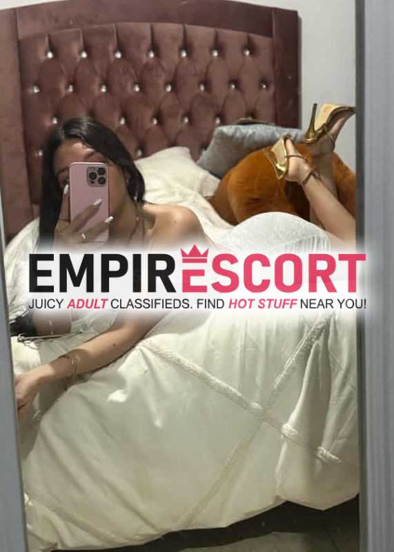 soy chica de cuerpo natural caliente atrevía y me complaciente para tu servicio