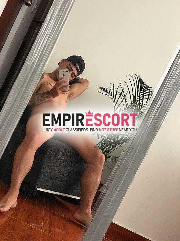 chico caliente ganas de echarte leche en tu boca