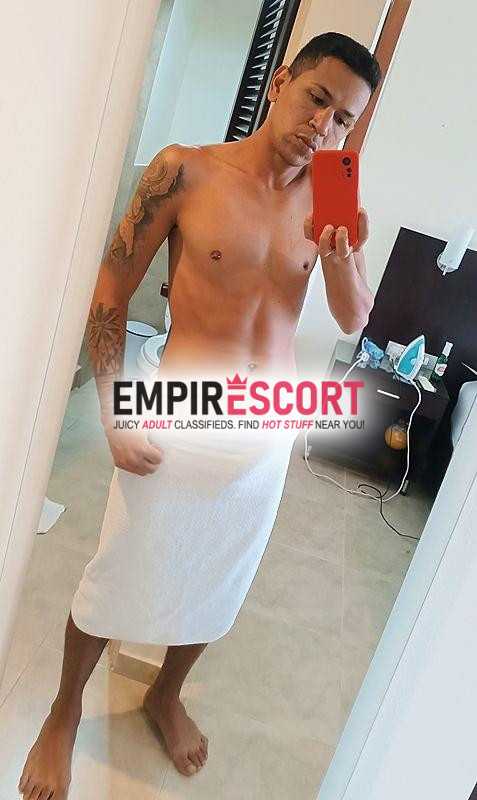 flaco alto sexi rico 22 cm para complacerte bien morboso y bien lechero