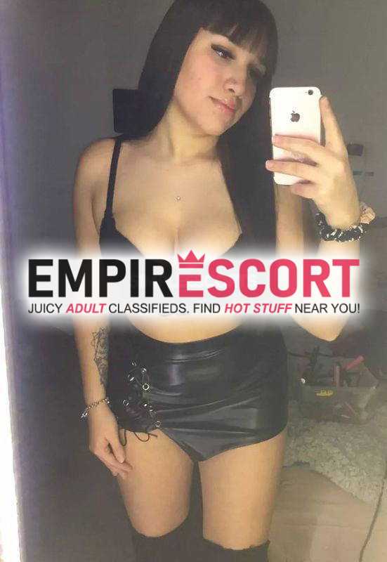 descomplicada de mente abierta y cuerpito tiernito y excitante