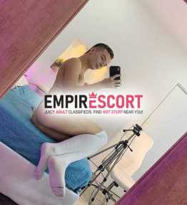 flaco versátil caliente y complaciente disponible para cumplir tus fantasías sin sitio 🔥