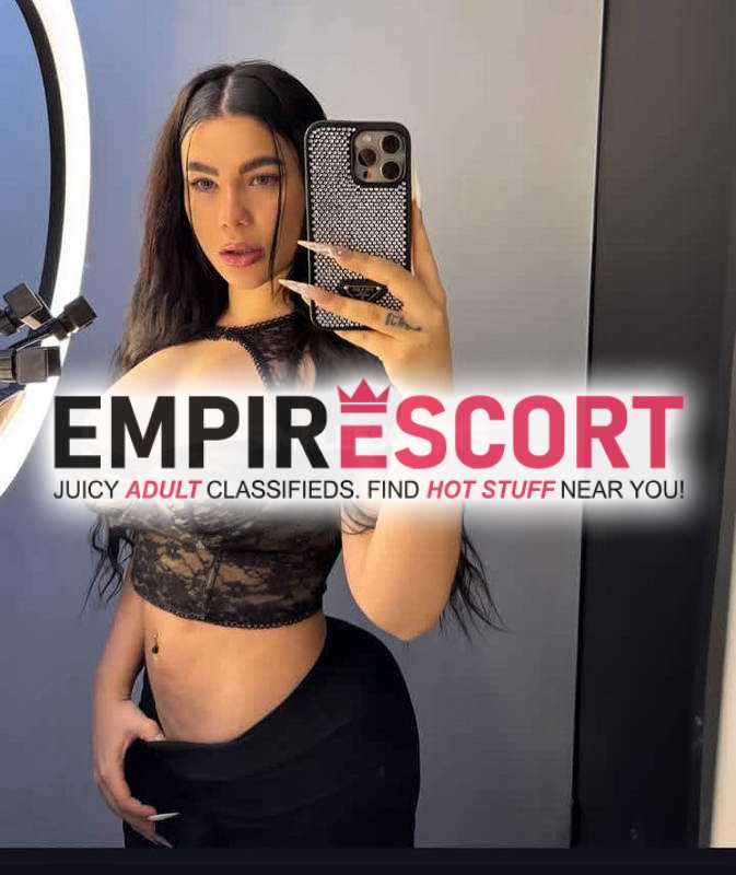 soy linda chica universitaria me gusta complacer mis clientes y me gusta el sexo al full