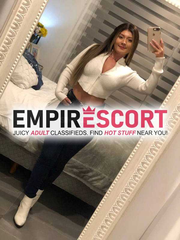 mona de lujo dispuesta complacer tus fantasías