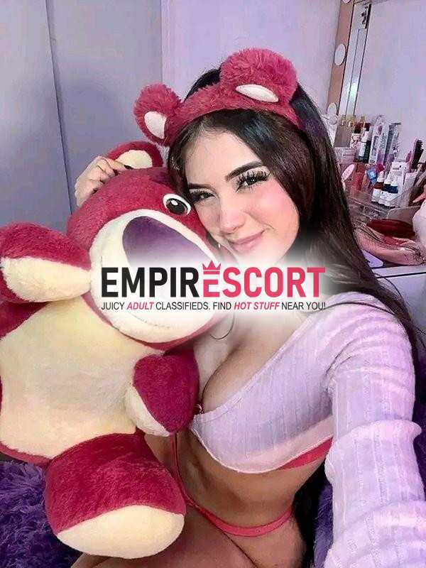 laura chica llena de mucho sexo y lujuria joven y deliciosa para complacer todo tipo de deseos