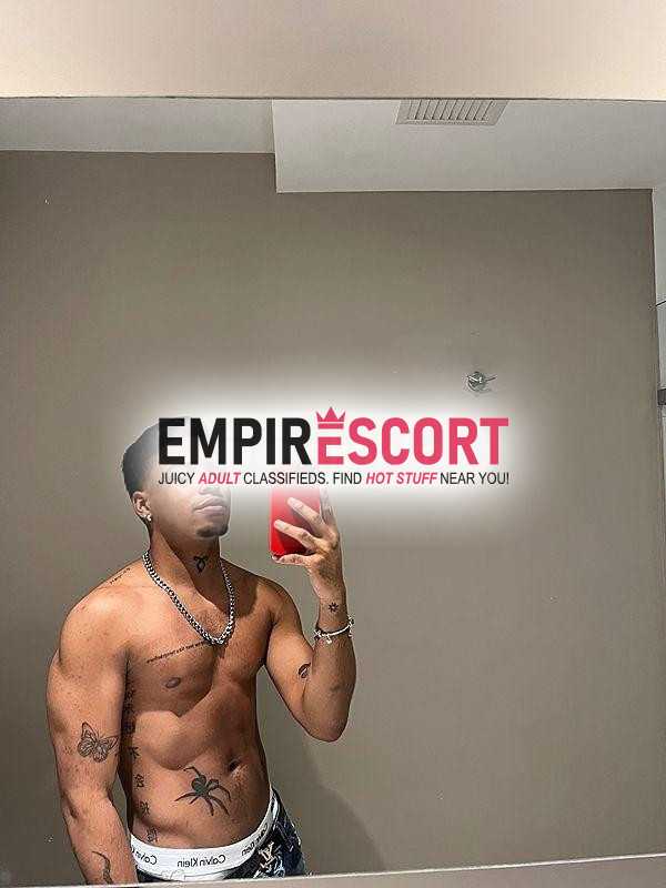moreno sexy 😈 versÁtil muy caliente 🔥