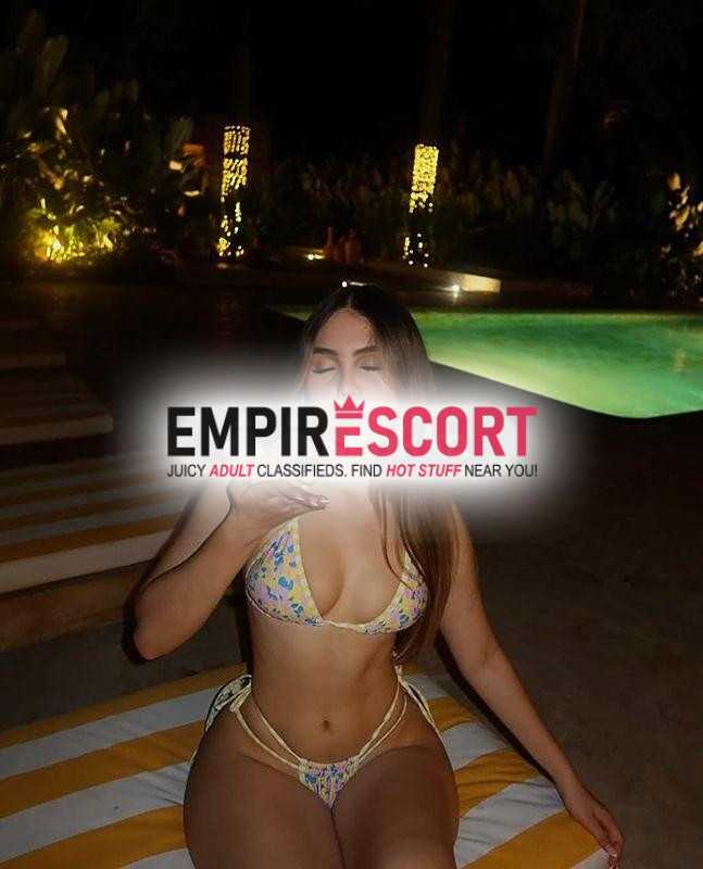 soy karina me encuentro disponible he llegado esta hermosa ciudad ansiosa de sexo y mucho placer