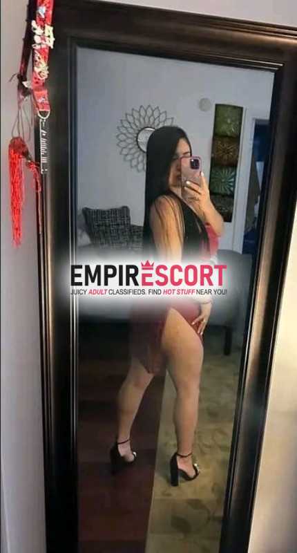 soy laura adicta al sexo y los fetiches