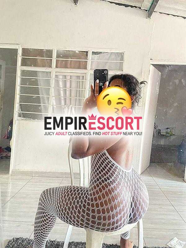 morena cachonda sexy
