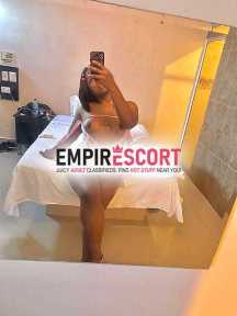 morena cachonda sexy