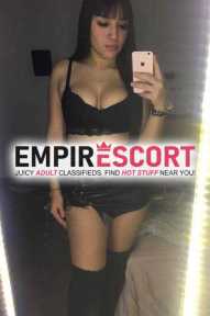 jovencita adicta los besos y las caricias muy orgásmica