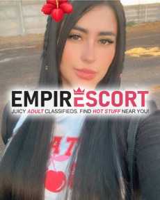 hola me llamo lorena estoy aquí para complacer todos tus fetiches vamos pasar muy rico