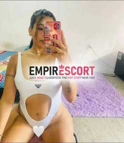 extrovertida multiorgásmica dispuesta satisfacer tus fantasías sueños en cama