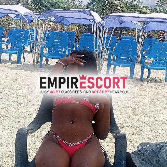 disfruta de esta perra morena nueva en cuidad dispuesta sacarte lechita 🔥