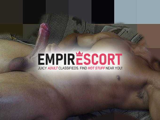 cuerpo de gym y verga de negro como te gusta.