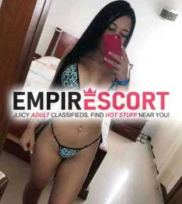 sensual atractiva joven universitaria complaciente