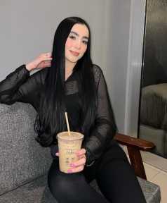 fusa ardiente chica jovencita universitaria 💋