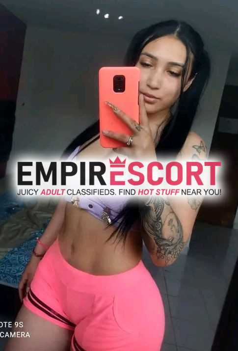 hola mis amores estoy disponible para complacerte en todo momento