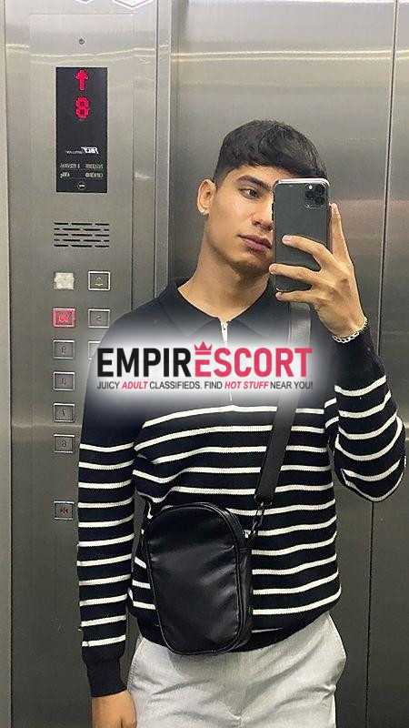 andy joven colombiano 20 años